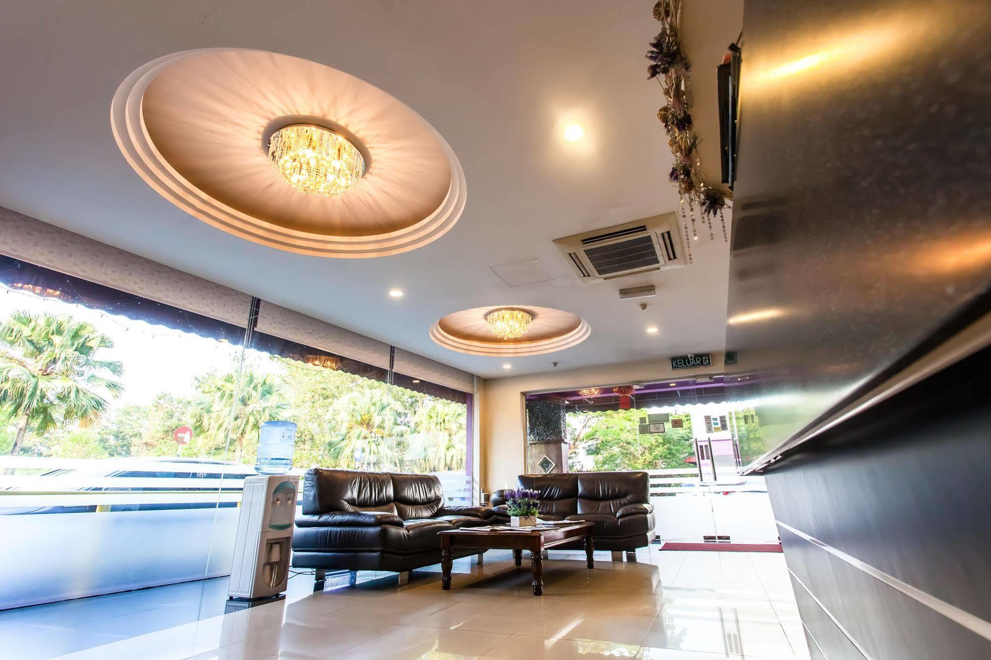 Lavender Inn Nusa Bestari Johor Bahru Exterior foto