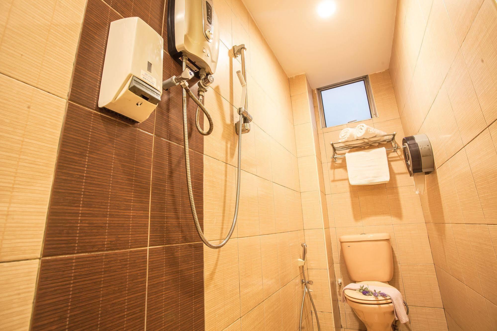 Lavender Inn Nusa Bestari Johor Bahru Exterior foto